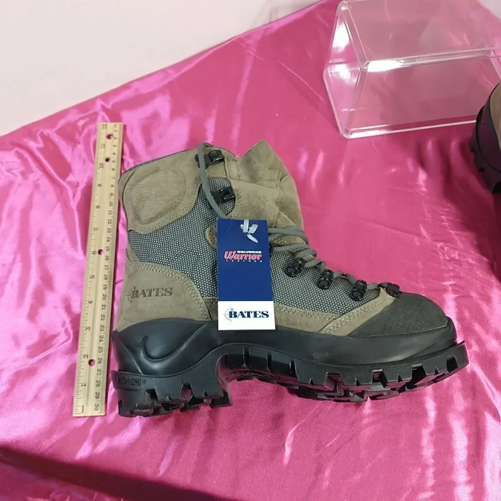 BATES MENS SZ 6R TORA BORA ALPINE HIKING BOOTS MODEL #E03600C